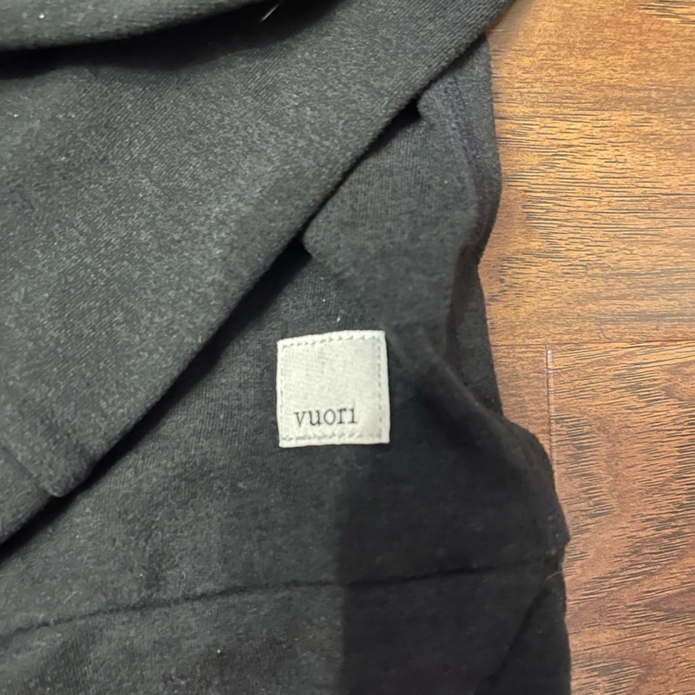 Vuori Halo Essential Hoodie Size XS - Picture 2 of 5